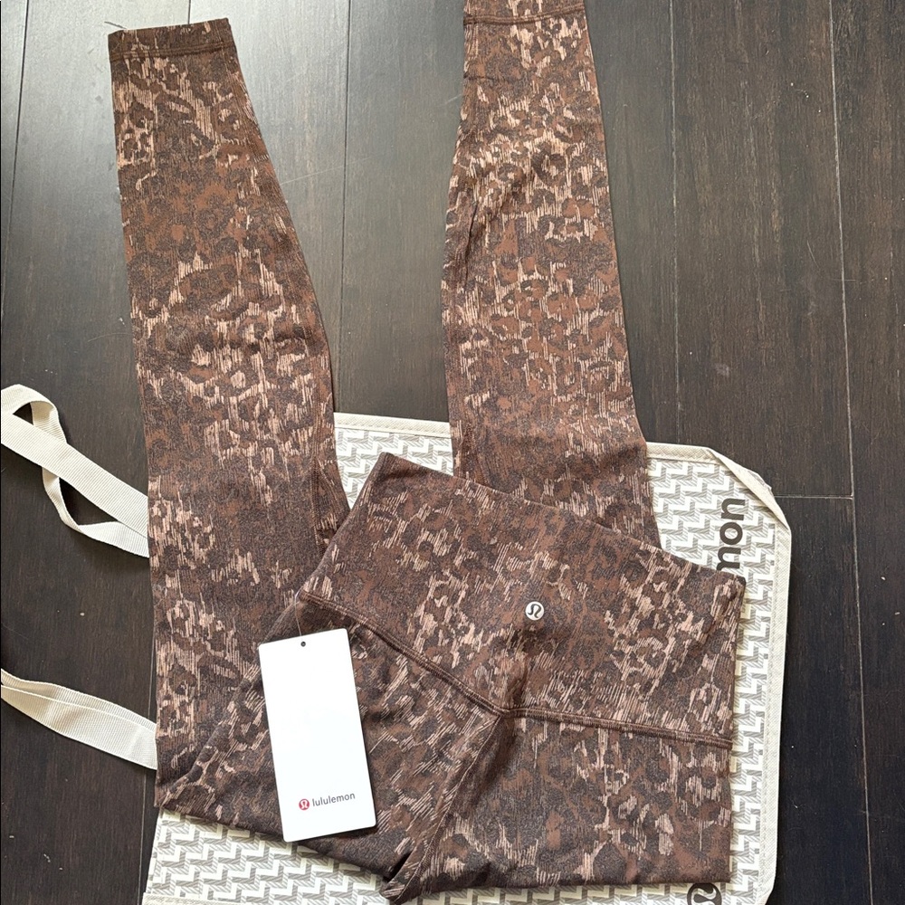 LULULEMON ALIGN HR PANT 28” in TRUE LEOPARD MAX BROWN MULTI SZ 4,6,8 NWT - Picture 3 of 13
